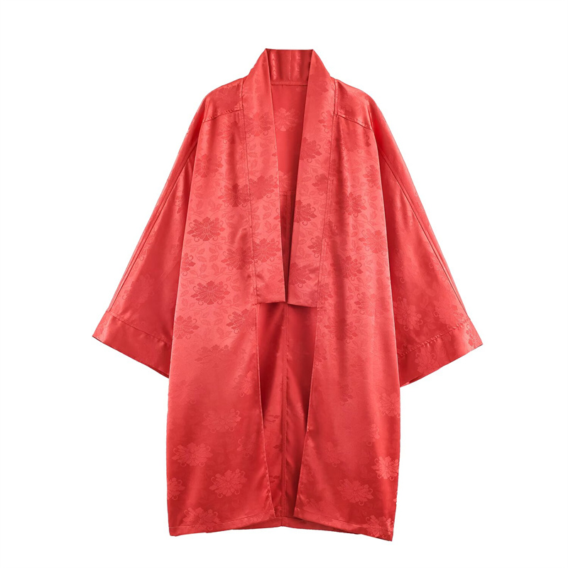 Embroidery - Damskie kimono z czerwonego satynowego żakardu
